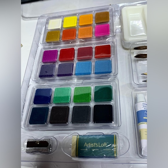 Artist loft sketching & painting kit / set *used* - Picture 7 of 9